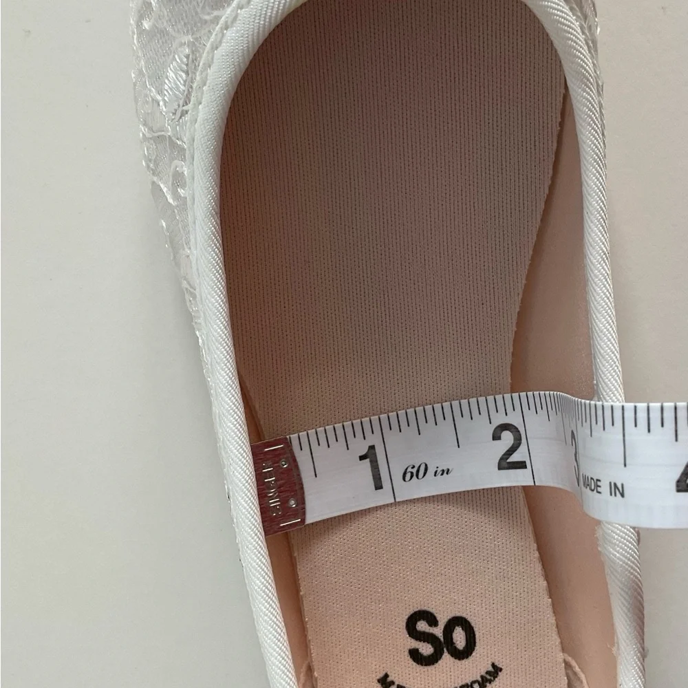So‎ pensacola white lace Ballet flats toddler Girls shoes size 12